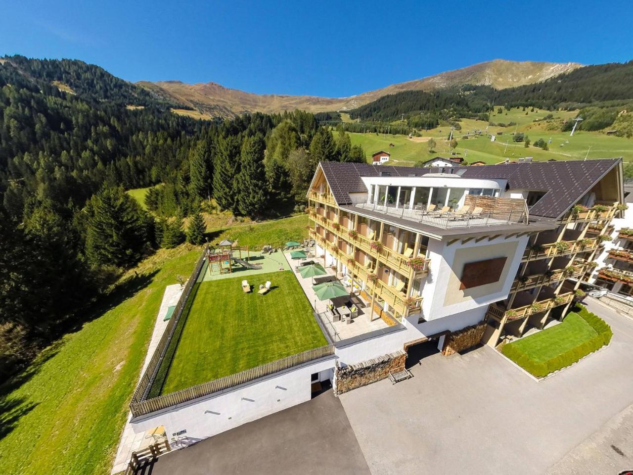 Natuerlich Hotel Mit Charakter Fiss Buitenkant foto